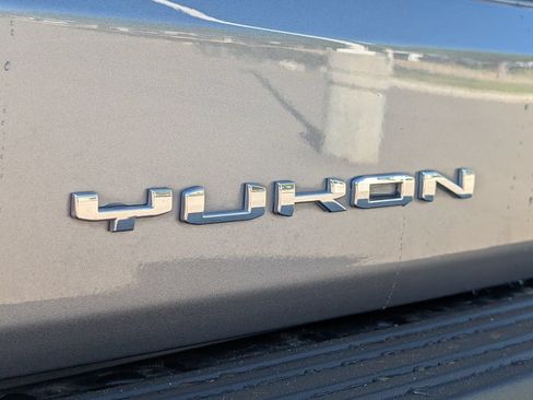 Used 2022 GMC Yukon Denali AWD/4WD image 13