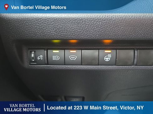 Used 2025 Toyota RAV4 XLE w/ Weather Package image 17