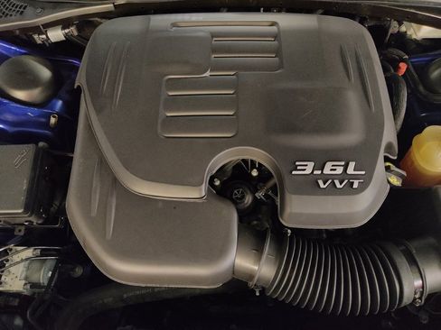 Used 2020 Dodge Challenger SXT w/ Blacktop Package RWD image 30