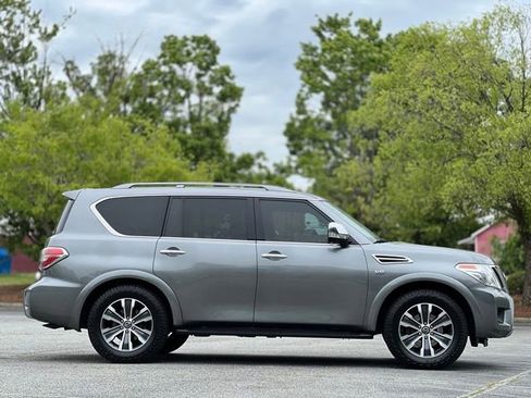 Used 2020 Nissan Armada SL w/ Premium Package AWD/4WD image 4