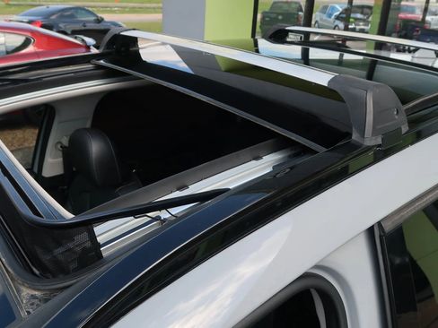 Used 2022 Kia Sorento SX image 47