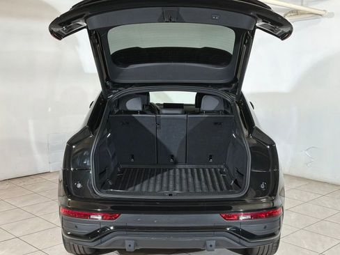 Used 2023 Audi Q5 2.0T Prestige w/ Prestige Package image 22