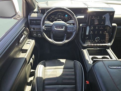 Used 2025 GMC Yukon AT4 Ultimate w/ LPO, Floor Liner Package AWD/4WD image 4