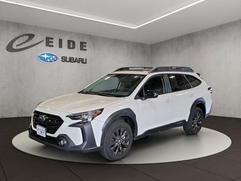 Used 2025 Subaru Outback Onyx Edition AWD/4WD image 2