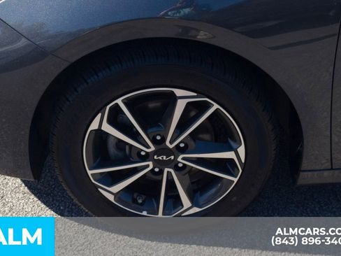 Used 2023 Kia Forte LXS image 13
