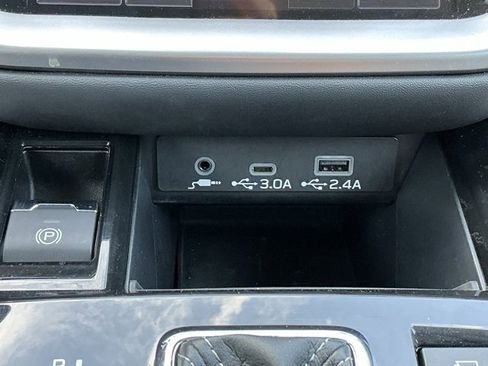 Used 2023 Subaru Outback Touring image 24