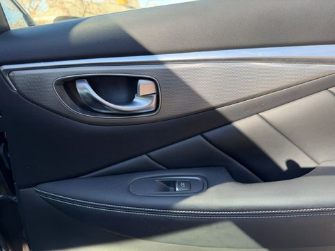 Used 2014 INFINITI Q50 Premium w/ Navigation Package image 37