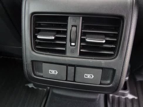 Used 2019 Honda Accord Touring image 13