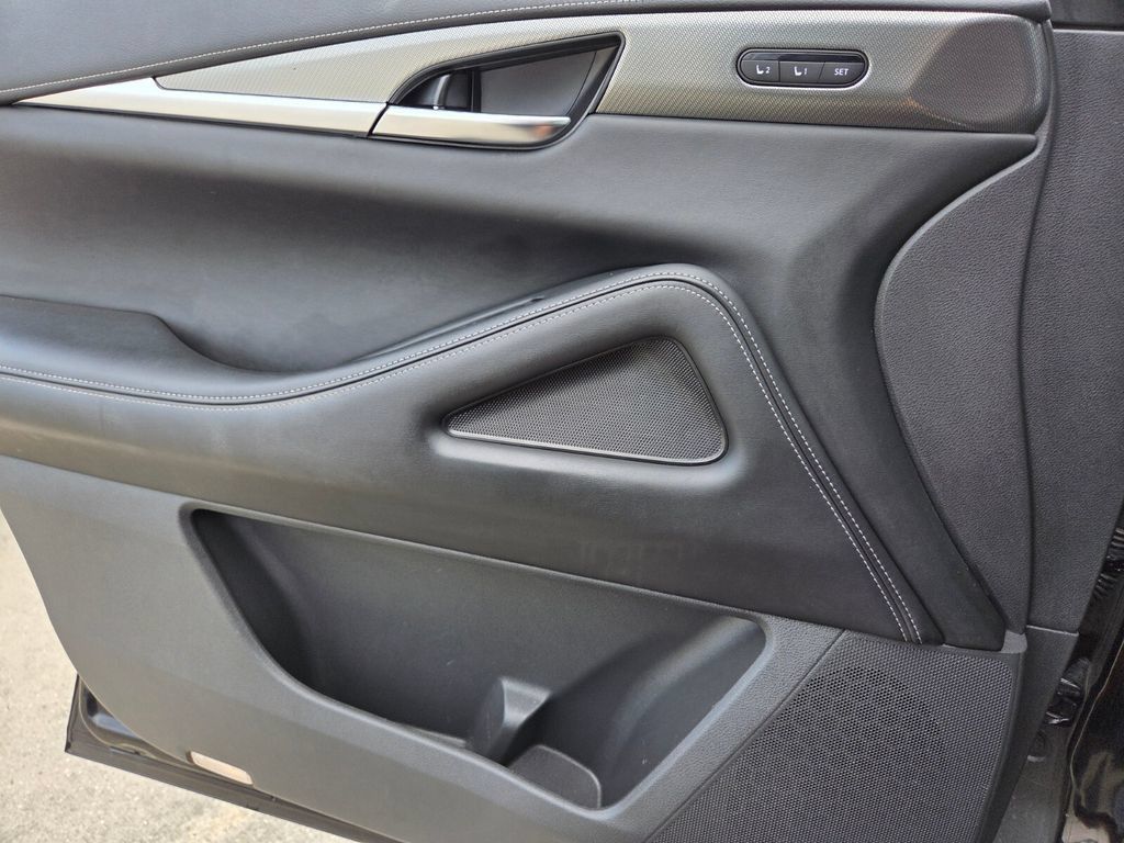 Used 2023 INFINITI QX60 Luxe w/ Cargo Package FWD image 21
