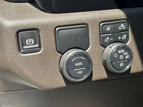Used 2025 Chevrolet Silverado 1500 LTZ w/ LTZ Premium Texas Edition RWD image 27