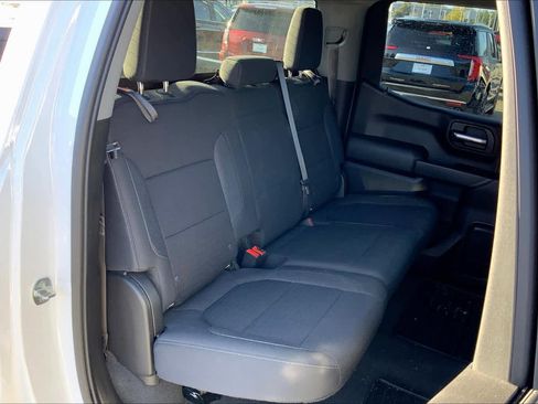 Used 2022 Chevrolet Silverado 1500 Custom w/ Safety Confidence Package image 19