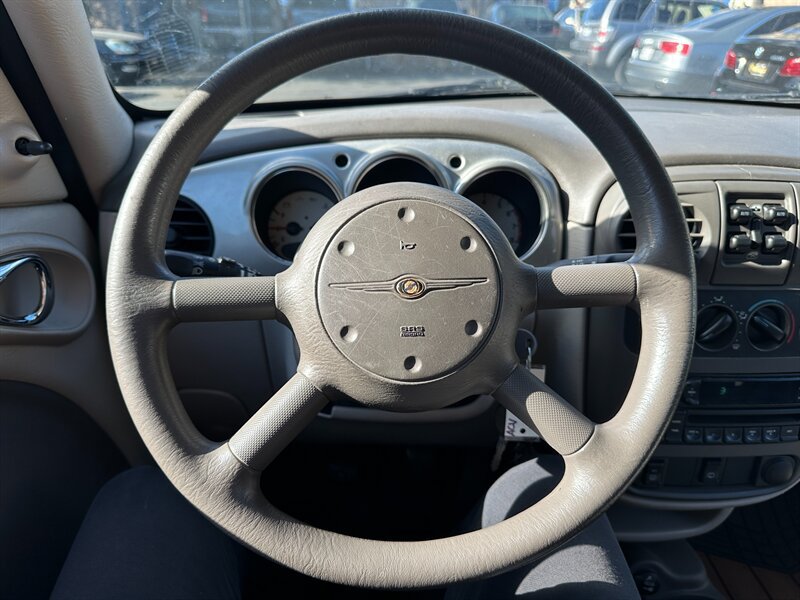 Used 2005 Chrysler PT Cruiser FWD image 20