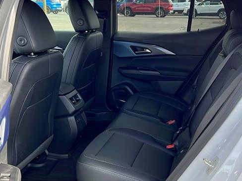 New 2026 Chevrolet Equinox EV LT image 13