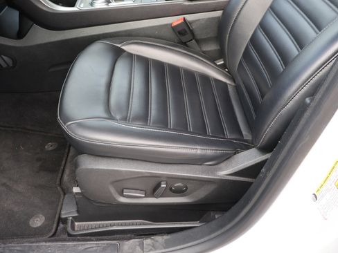 Used 2023 Ford Edge SEL image 38