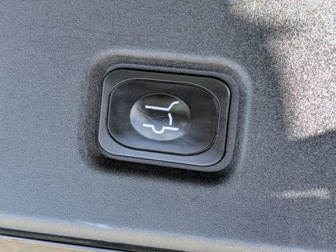 Used 2025 Ford Expedition Active RWD image 15