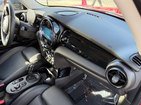 Used 2022 MINI Cooper SE image 29