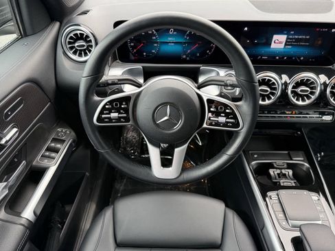 Used 2021 Mercedes-Benz GLB 250 4MATIC image 14