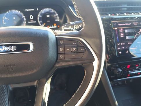 New 2025 Jeep Grand Cherokee L Laredo w/ Luxury Tech Group I image 14