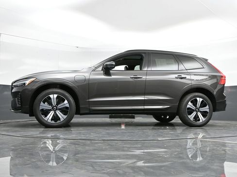 New 2025 Volvo XC60 T8 Core w/ Protection Package Premier image 45
