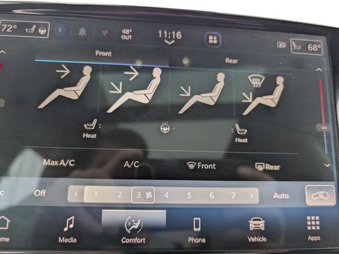 Used 2021 Chrysler Pacifica Touring-L w/ Uconnect Theater Family Group image 4