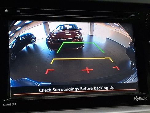 Used 2017 Subaru Crosstrek 2.0i Premium image 4