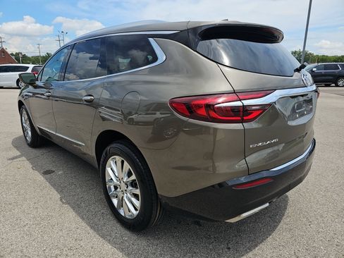 Used 2020 Buick Enclave Essence w/ Sound and Sites Package FWD image 5