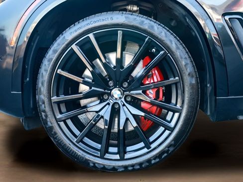 Used 2022 BMW X5 M50i w/ Premium Package image 29