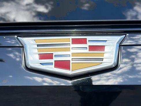 Used 2022 Cadillac Escalade Sport Platinum w/ Heavy-Duty Trailer Package AWD/4WD image 11