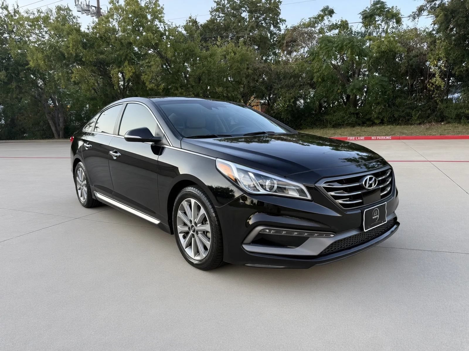 Used 2017 Hyundai Sonata Limited w/ Ultimate Package 04 FWD image 7