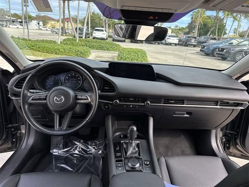 Used 2021 MAZDA MAZDA3 s image 37