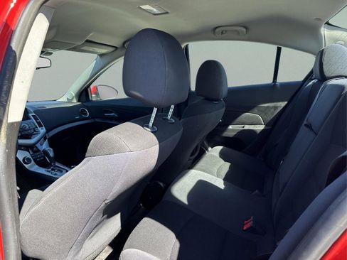 Used 2016 Chevrolet Cruze LT image 18