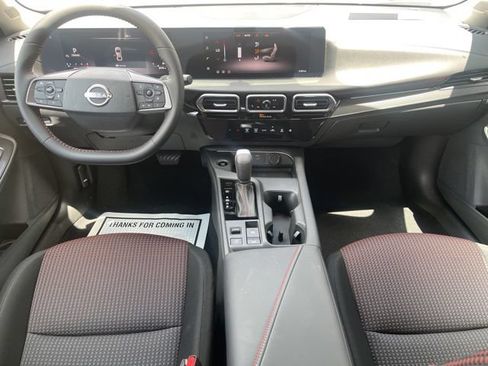 New 2026 Nissan Sentra SR w/ Floor Mat Package FWD image 12