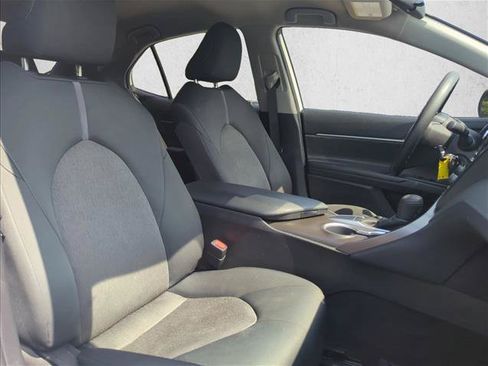Certified 2022 Toyota Camry LE FWD image 24