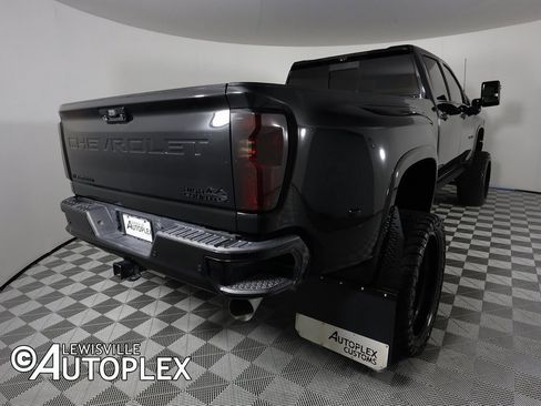 Used 2022 Chevrolet Silverado 3500 High Country w/ LPO, Hitch Package image 5