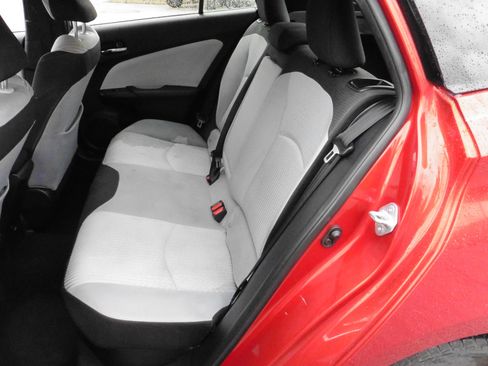 Used 2017 Toyota Prius Two image 9