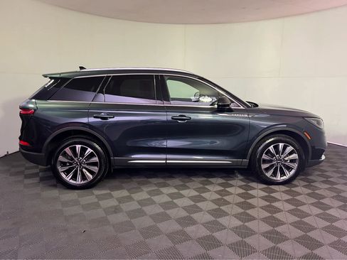 Used 2022 Lincoln Corsair Reserve w/ Elements Package image 8