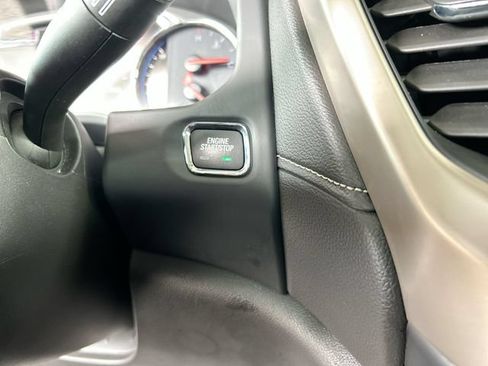 Used 2023 GMC Acadia Denali w/ Denali Ultimate Package AWD/4WD image 17