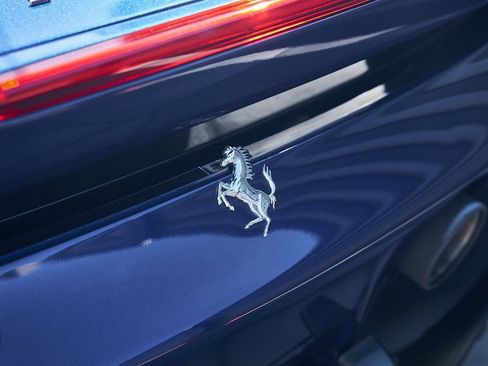 Used 2023 Ferrari SF90 Stradale AWD/4WD image 11