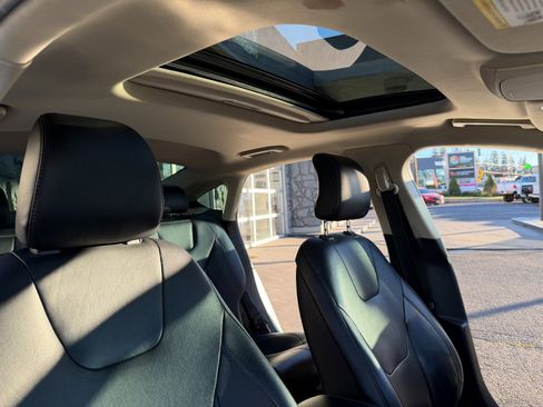 Used 2019 Ford Fusion Titanium image 12