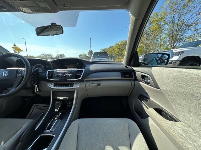 Used 2013 Honda Accord LX image 27
