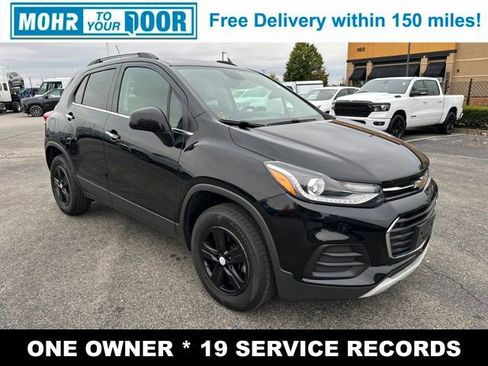 Used 2019 Chevrolet Trax LT w/ LT Convenience Package image 3