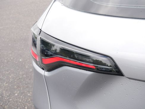 Used 2024 Honda HR-V LX image 17