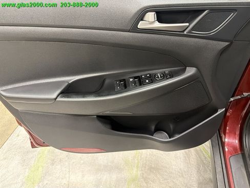 Used 2018 Hyundai Tucson SE AWD/4WD image 25