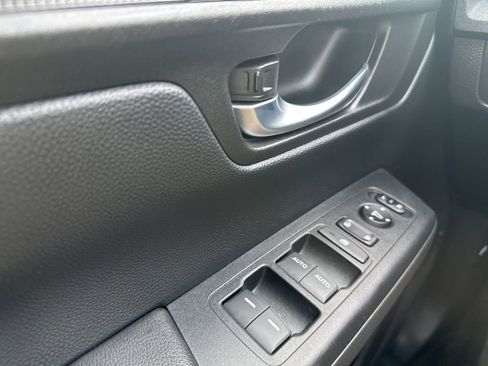 Used 2024 Honda CR-V EX image 29