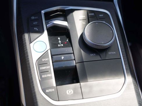 Certified 2025 BMW i4 xDrive40i image 20