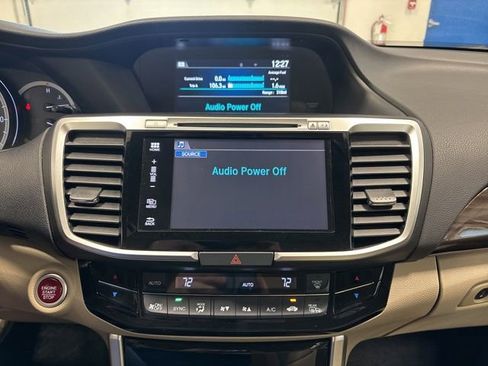 Used 2016 Honda Accord EX image 27