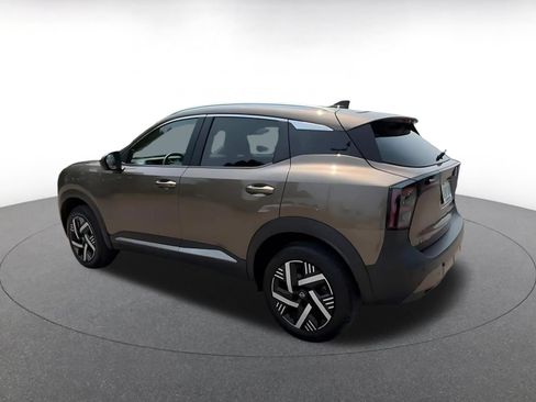 Used 2026 Nissan Kicks SV w/ Cold Weather Package FWD image 10