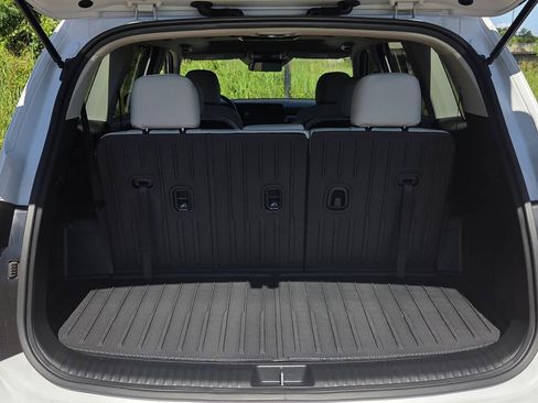 Used 2024 Kia Telluride S w/ S Sunroof Package FWD image 27