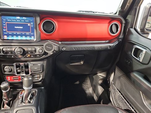 Used 2021 Jeep Wrangler Unlimited Rubicon AWD/4WD image 11