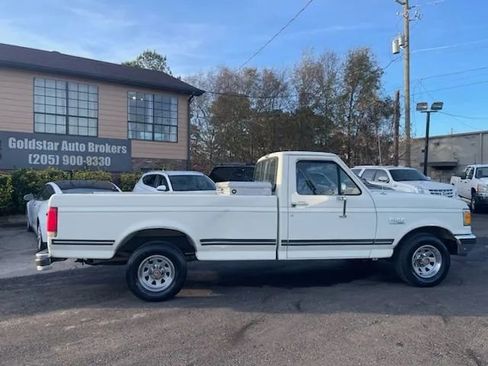 Used 1990 Ford F150 2WD Regular Cab image 2